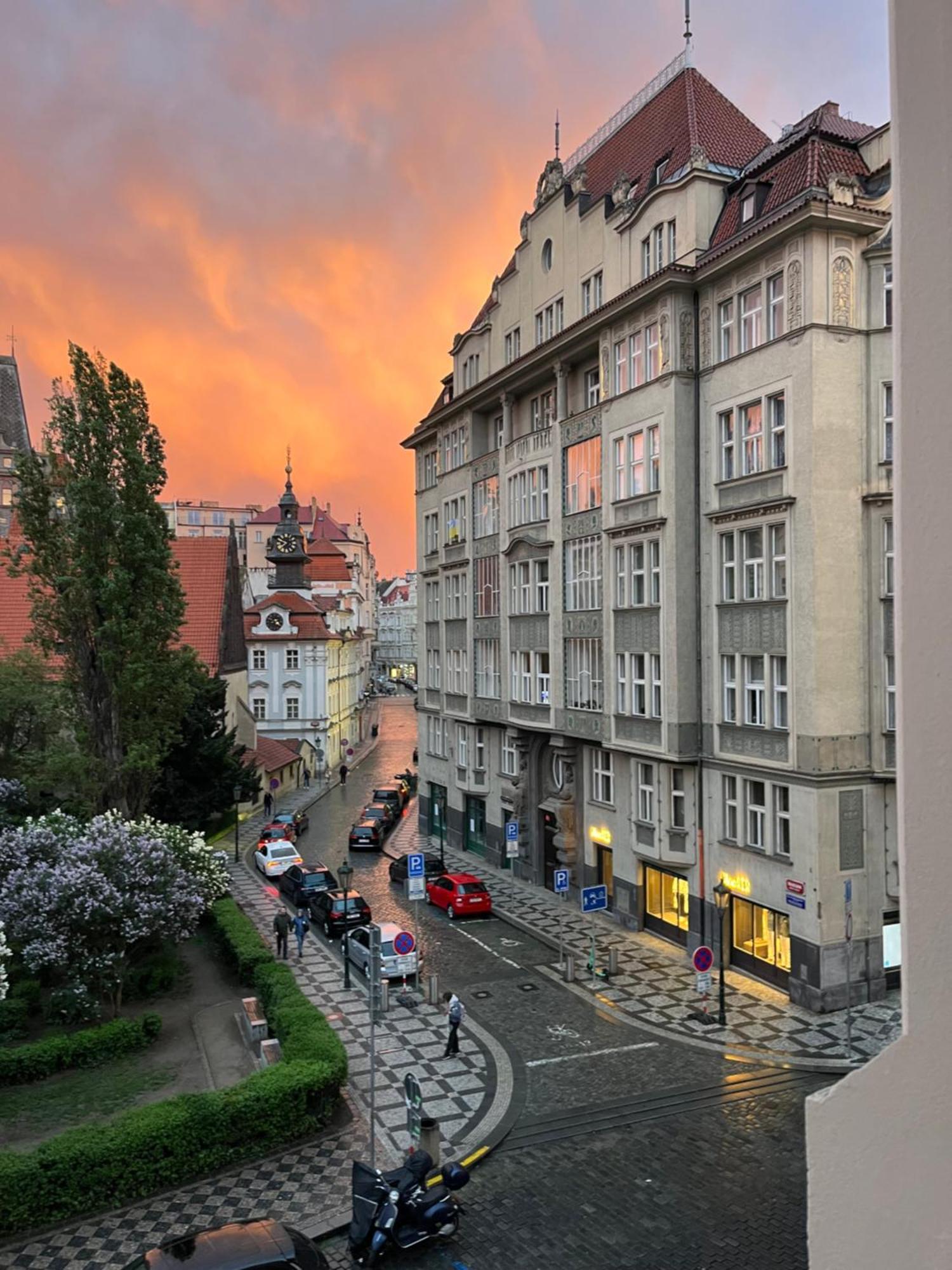 Central Apartments Parizska Прага Екстериор снимка