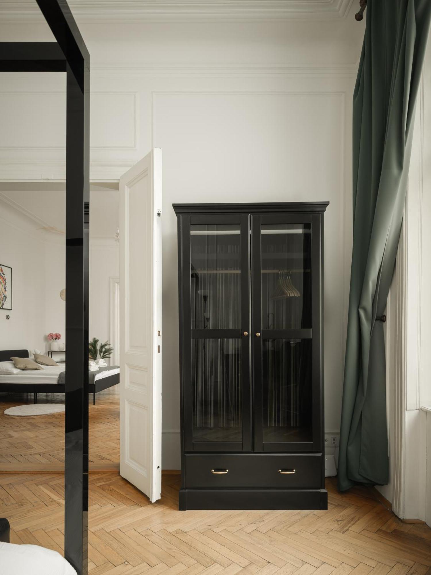 Central Apartments Parizska Прага Екстериор снимка