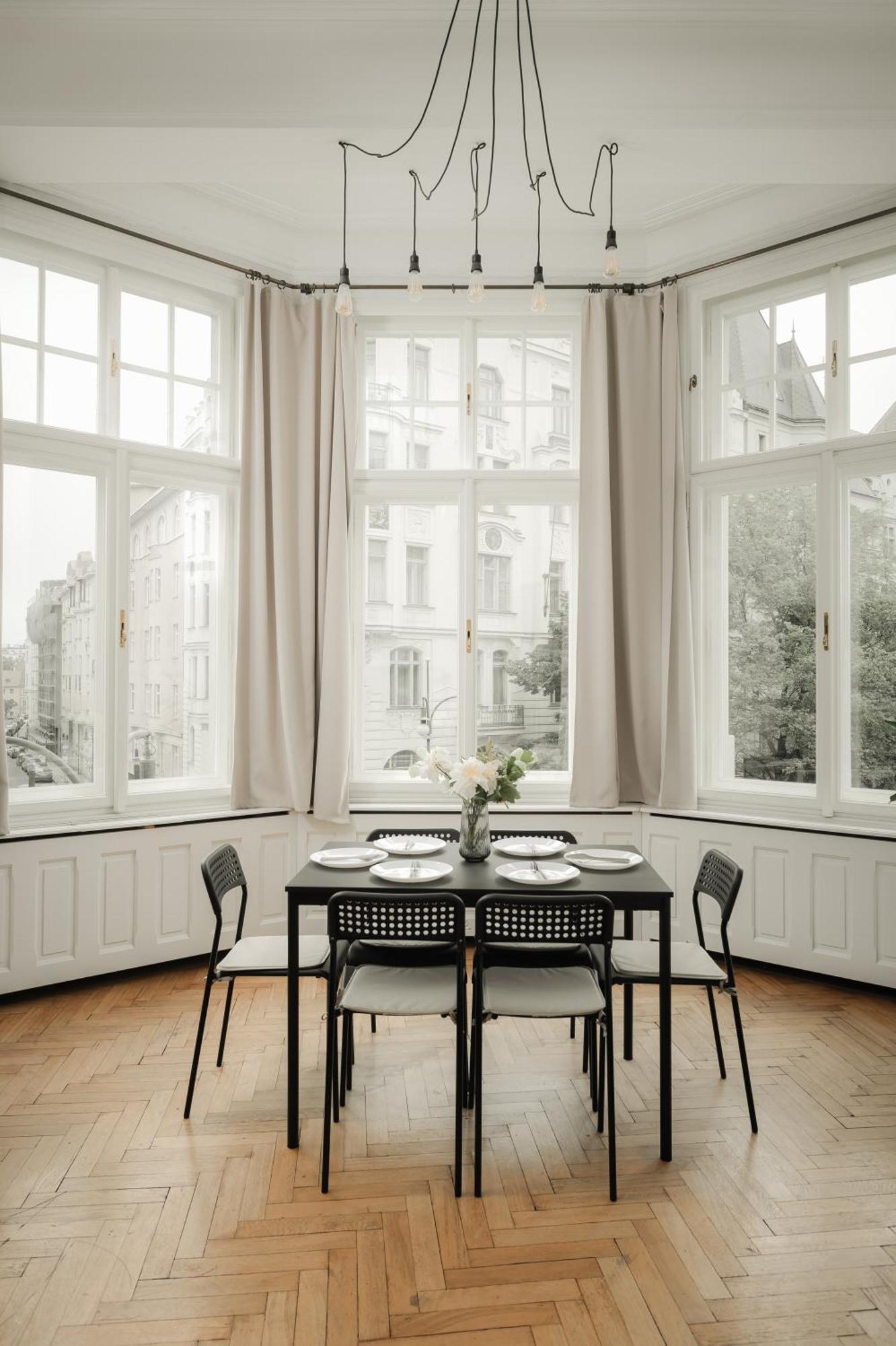 Central Apartments Parizska Прага Екстериор снимка